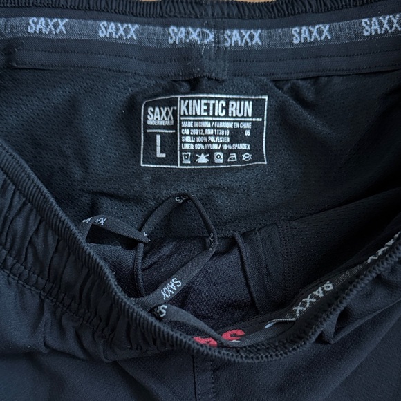 Saxx Men’s Athletic Kinetic Run Black Shorts - Picture 3 of 5